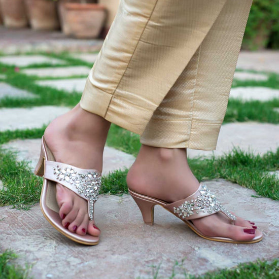 15 Exquisite And Luxurious Gold Heels For Your Flawless Look